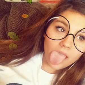 Meet your Posher, Brooke